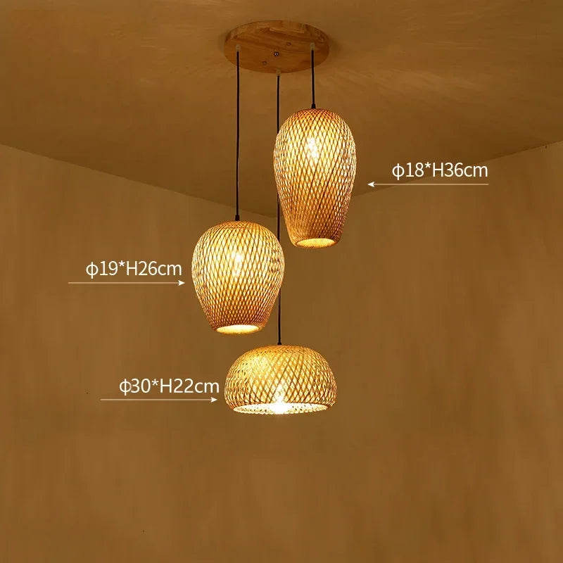 chandelier japonais en rotin