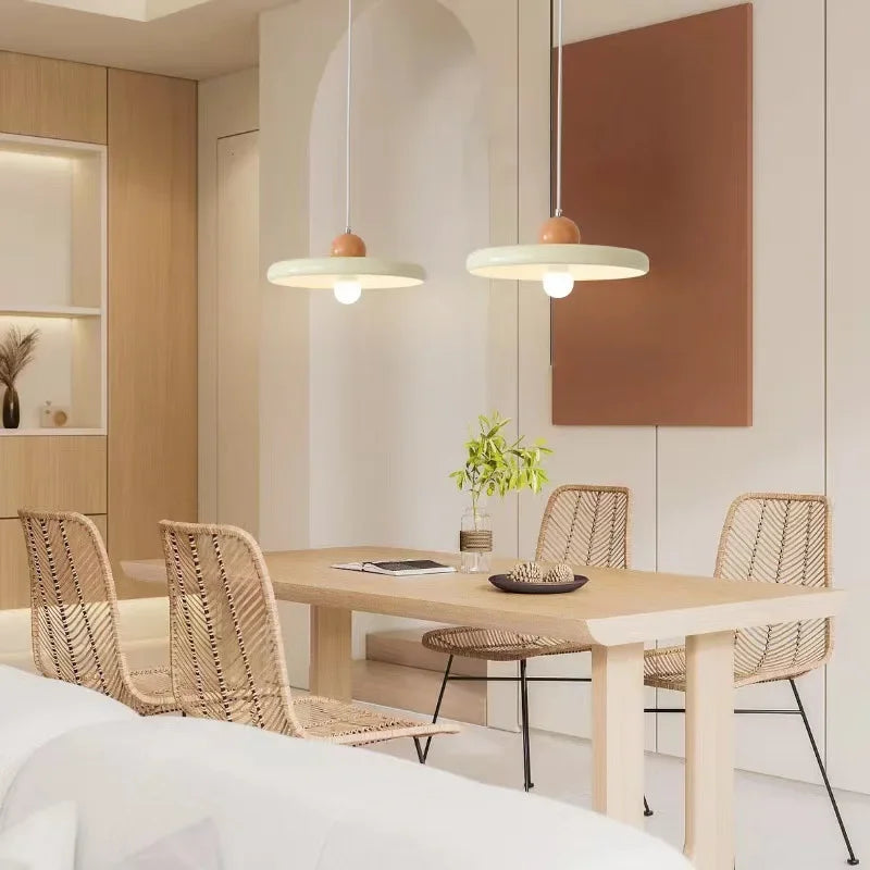 lampe suspendu minimaliste style Francais