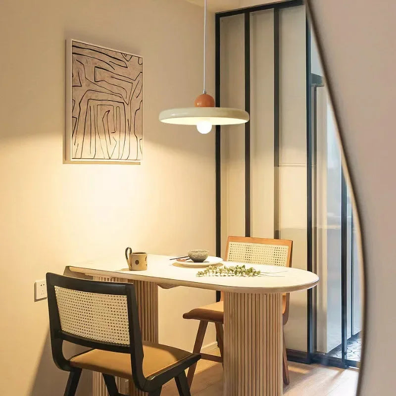 lampe suspendu minimaliste style Francais