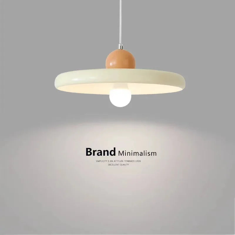 lampe suspendu minimaliste style Francais