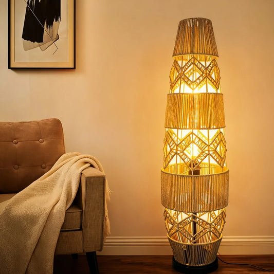 lampe de sol en rotin