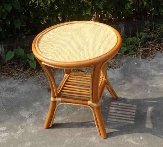 table basse d appoint en rotin et bois avec sculpture artistique