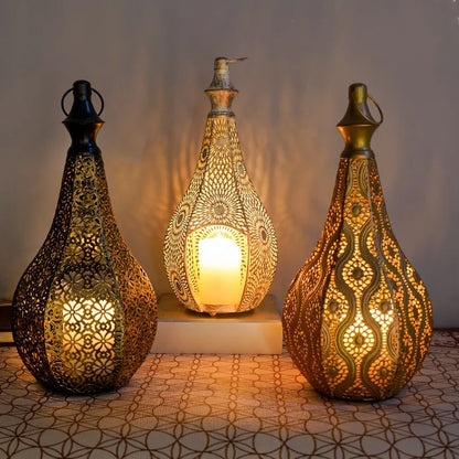 Moroccan Style Iron Art Hollow Retro Candle Holder Hanging Lantern Home Decor Craft Ornament for Home Living Room Garden